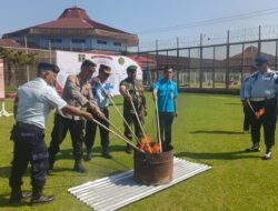 Lapas Kelas II A Pematangsiantar Kanwil Kementrian Hukum dan HAM Sumatera Utara, Giat Apel Deklarasi Zero Halinar, Pemusnahan Barang Bukti, Hasil Penggeledahan Dan Pelaksanaan Tes Urine, Terhadap Pegawai dan Warga Binaan Pemasyarakatan